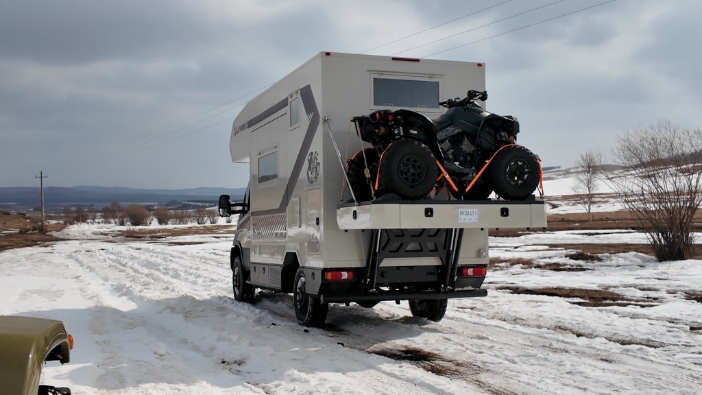 1741397093375939.jpg 010.jpg