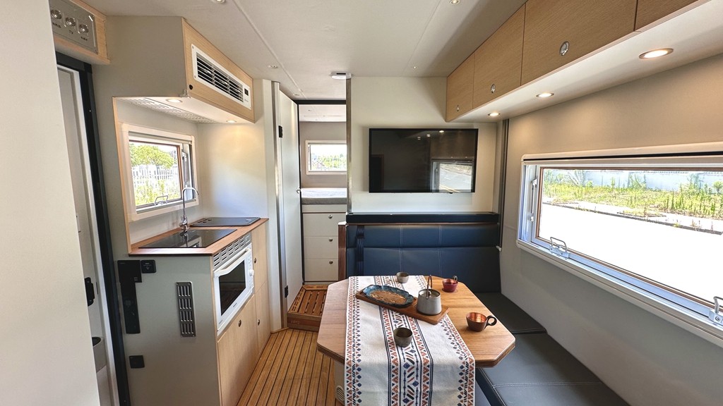 1753081836267593.jpg 09.jpg